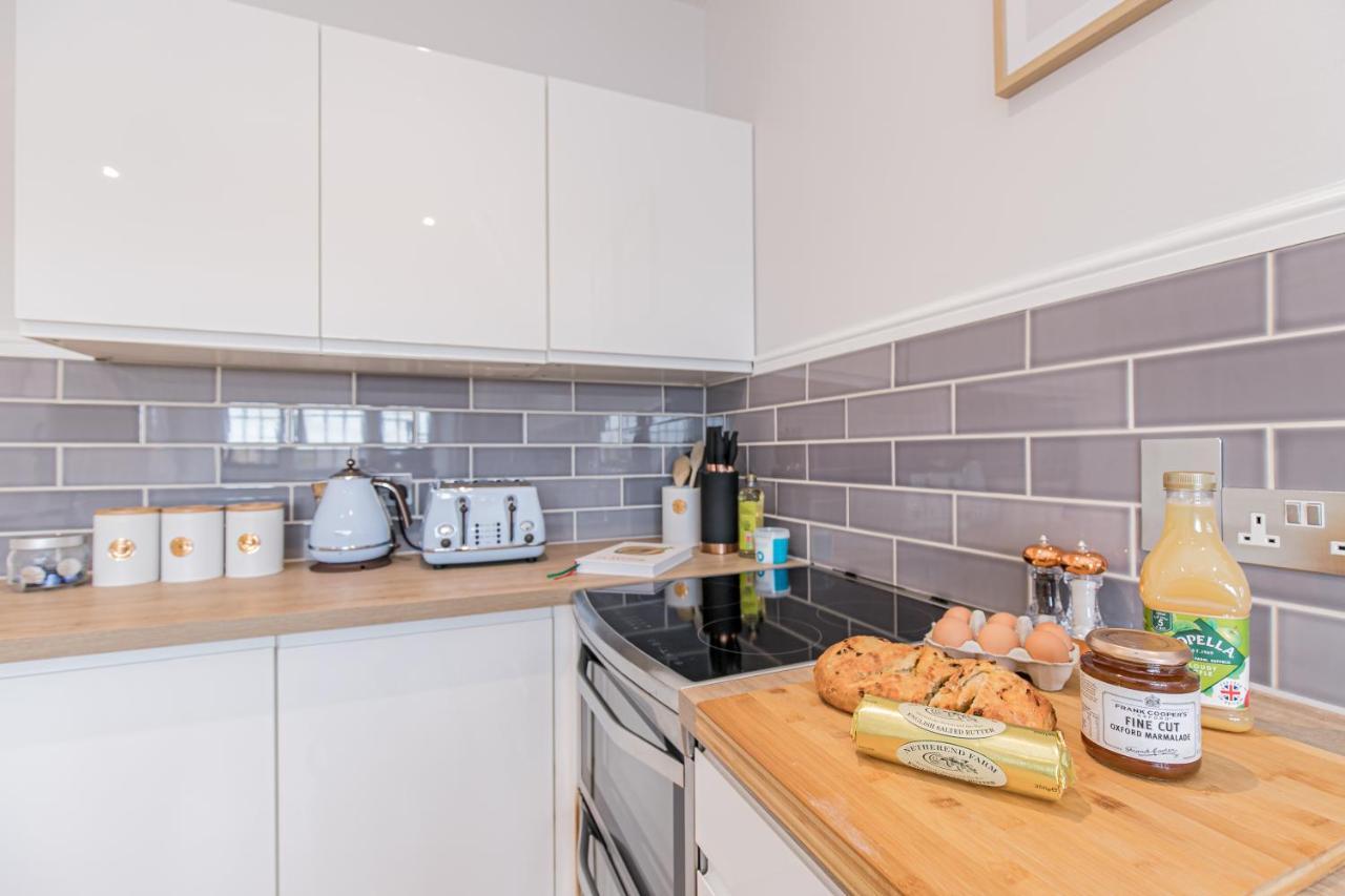 Oxfordshire Living - The Spencer Apartment - 우드스톡 외부 사진